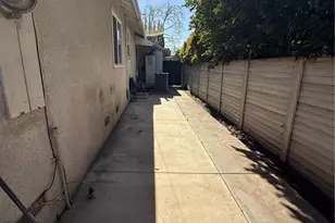 19465 Friar, Tarzana, CA 91335 - Photo 19