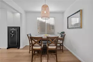 19415 Opal Ln, Saugus, CA 91350 - Photo 7