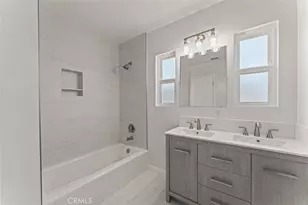 14722 Strathern, Panorama City, CA 91402 - Photo 11