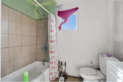 305 Jones Street, Bakersfield, CA 93309 - Photo 17