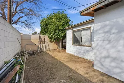 305 Jones Street, Bakersfield, CA 93309 - Photo 19