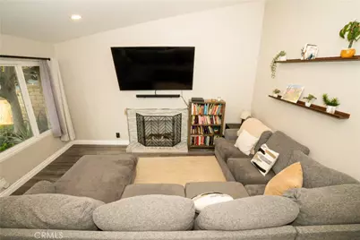 27626 Saffron Lane, Saugus, CA 91350 - Photo 3