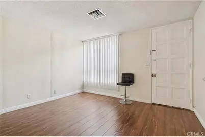 7320 Lennox Avenue #D11, Van Nuys, CA 91405 - Photo 5