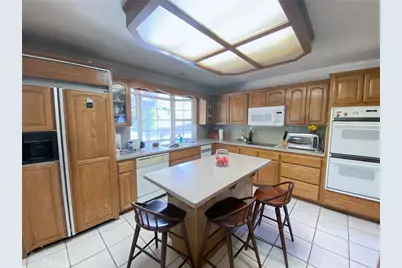 5323 Del Moreno Drive, Woodland Hills, CA 91364 - Photo 3