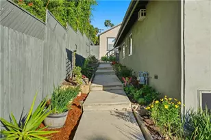 1406 Manzanita, Los Angeles, CA 90027 - Photo 53