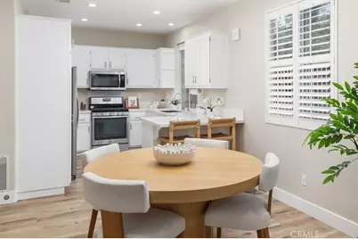 28388 Mayfair, Valencia, CA 91354 - Photo 5