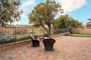 24125 Willowbrooke Ct, Valencia, CA 91354 - Photo 3