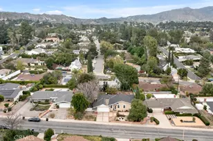 11962 Salem Dr, Granada Hills, CA 91344 - Photo 45