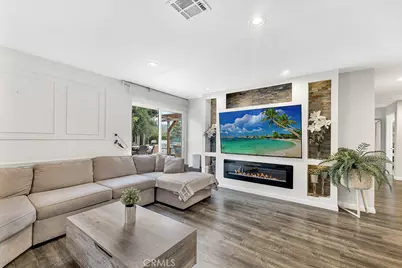 11962 Salem Drive, Granada Hills, CA 91344 - Photo 5