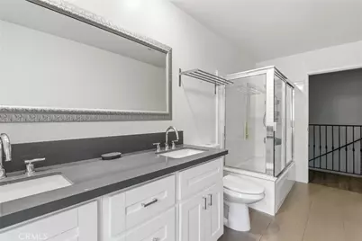 5500 Blanco Avenue, Woodland Hills, CA 91367 - Photo 25