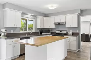 5500 Blanco Ave, Woodland Hills, CA 91367 - Photo 9