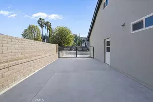 28975 Lotusgarden Dr, Canyon Country, CA 91387 - Photo 39