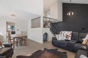 28975 Lotusgarden Dr, Canyon Country, CA 91387 - Photo 5