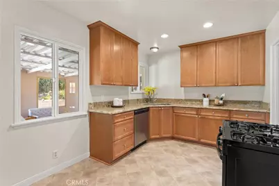 2324 Harold Circle, Burbank, CA 91504 - Photo 11