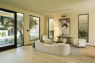 23340 Collins, Woodland Hills, CA 91367 - Photo 13