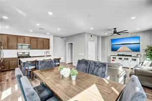 12820 N Watt Ln, Sylmar, CA 91342 - Photo 9