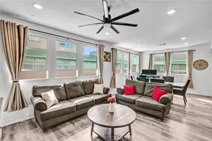 12820 N Watt Ln, Sylmar, CA 91342 - Photo 13