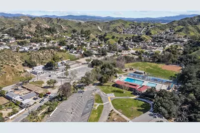 30602 San Martinez, Val Verde, CA 91384 - Photo 45