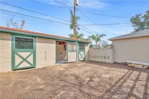 1321 W Valley Heart Dr, Burbank, CA 91506 - Photo 39