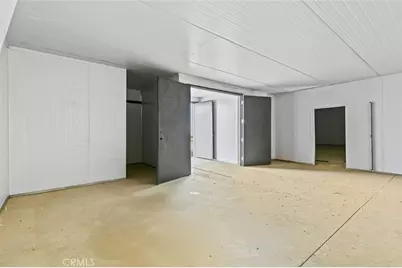 22245 Mitchell Boulevard, California City, CA 93505 - Photo 21