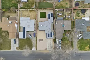 1346 W Ivyton St, Lancaster, CA 93534 - Photo 27
