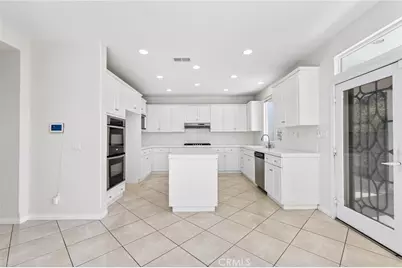 22046 Halsted Street, Chatsworth, CA 91311 - Photo 7