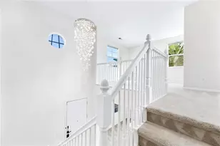 22046 Halsted St, Chatsworth, CA 91311 - Photo 17