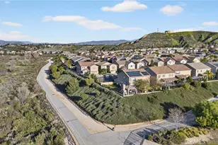 22505 Breakwater, Saugus, CA 91350 - Photo 55