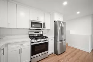 8246 Woodshill Trail, Los Angeles, CA 90069 - Photo 23