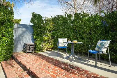 27834 Parkvale Drive, Saugus, CA 91350 - Photo 41