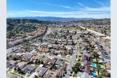 27834 Parkvale Drive, Saugus, CA 91350 - Photo 47