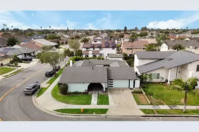 16411 Magellan, Huntington Beach, CA 92647 - Photo 41