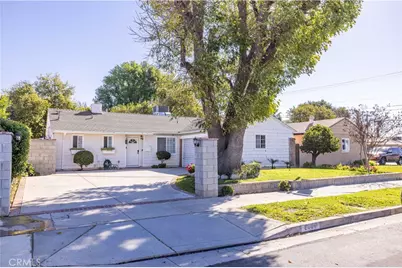 8006 Zelzah, Reseda, CA 91335 - Photo 1