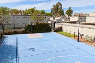 22131 Oxnard St, Woodland Hills, CA 91367 - Photo 27