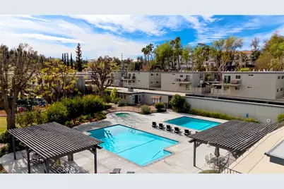 22131 Oxnard Street, Woodland Hills, CA 91367 - Photo 21