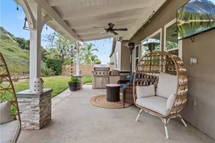 28532 Agajanian, Saugus, CA 91390 - Photo 31