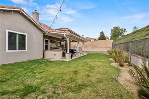 28532 Agajanian, Saugus, CA 91390 - Photo 33