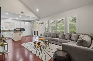 28532 Agajanian, Saugus, CA 91390 - Photo 17