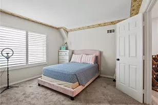 28532 Agajanian, Saugus, CA 91390 - Photo 25