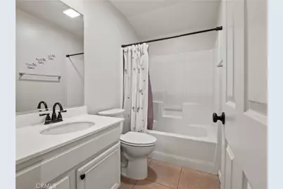 28532 Agajanian, Saugus, CA 91390 - Photo 13