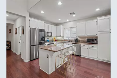 28532 Agajanian, Saugus, CA 91390 - Photo 19