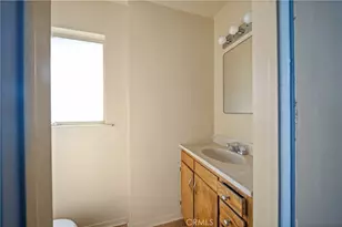 2000 Shasta St, Mojave, CA 93501 - Photo 11