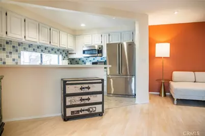 950 N Kings #245, West Hollywood, CA 90069 - Photo 3
