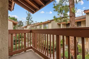 21551 Burbank, Woodland Hills, CA 91367 - Photo 25