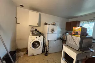 13841 Carson, Trona, CA 93562 - Photo 5