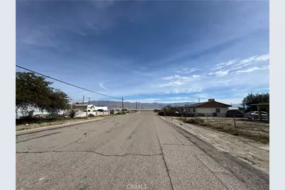 13841 Carson, Trona, CA 93562 - Photo 17