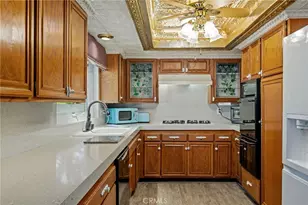 17210 Midwood Dr, Granada Hills, CA 91344 - Photo 19