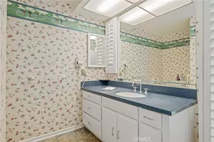 17210 Midwood Dr, Granada Hills, CA 91344 - Photo 31