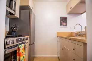 950 N Kings Road, West Hollywood, CA 90069 - Photo 5