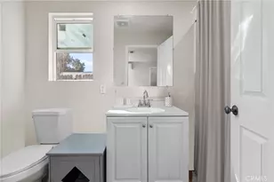 687 E 49th, Los Angeles, CA 90011 - Photo 5